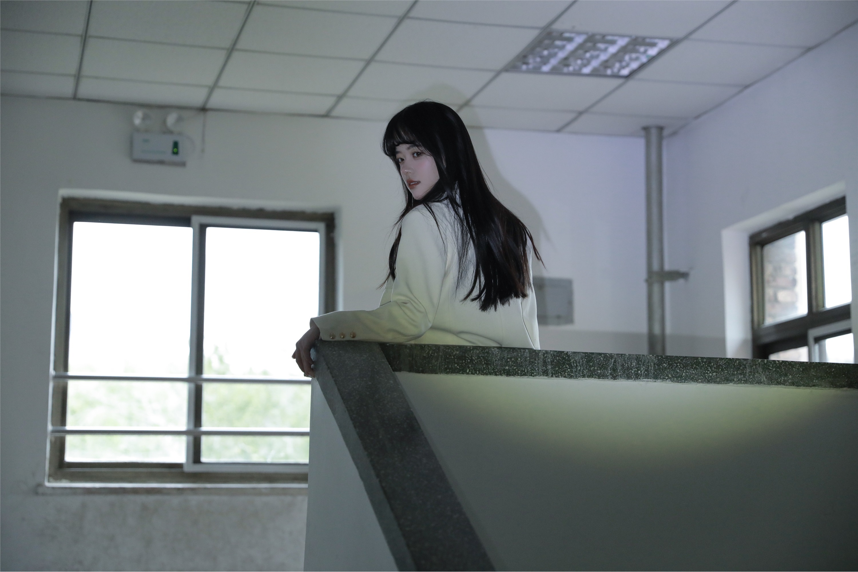 YITUYU艺图语 2025.01.04 楼梯间 姜见过